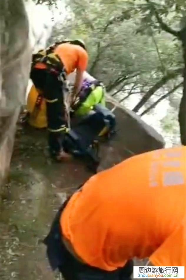 嵩山发生游客坠崖事故，游客爬山应该注意些什么呢？