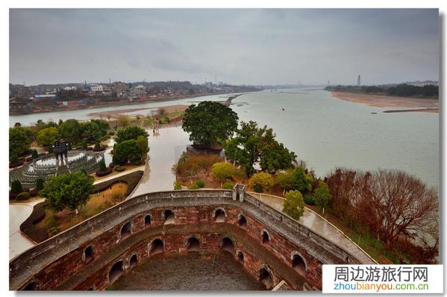 红色旅游赣州遵义至延安。有这方面旅行社吗？