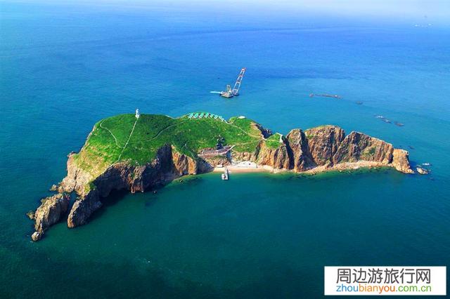 从郑州自驾游到山东威海荣成五天，有推荐的路线住宿吗？