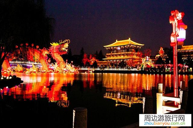西安最好玩的地方都有哪些？周边儿最好玩儿的地方都有哪些美食？