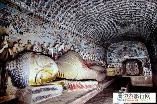 是什么吸引了你去敦煌石窟旅游？
