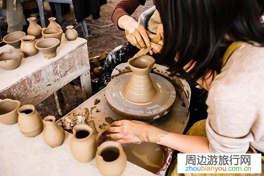 从事弘扬传统文化工作的人如何才能养家糊口？
