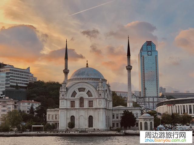 四个人去土耳其旅行十天，应该如何制定旅行计划？