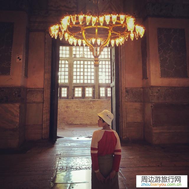 四个人去土耳其旅行十天，应该如何制定旅行计划？