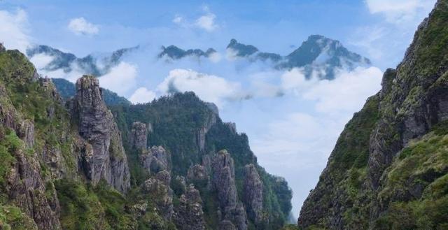 湖北神农架旅游有什么特别之处？