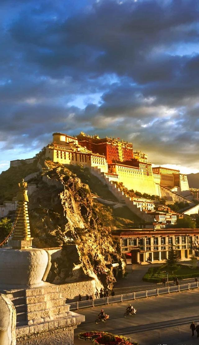 今年十一长假热点景区旅游的人会比去年多吗？大家预测一下？