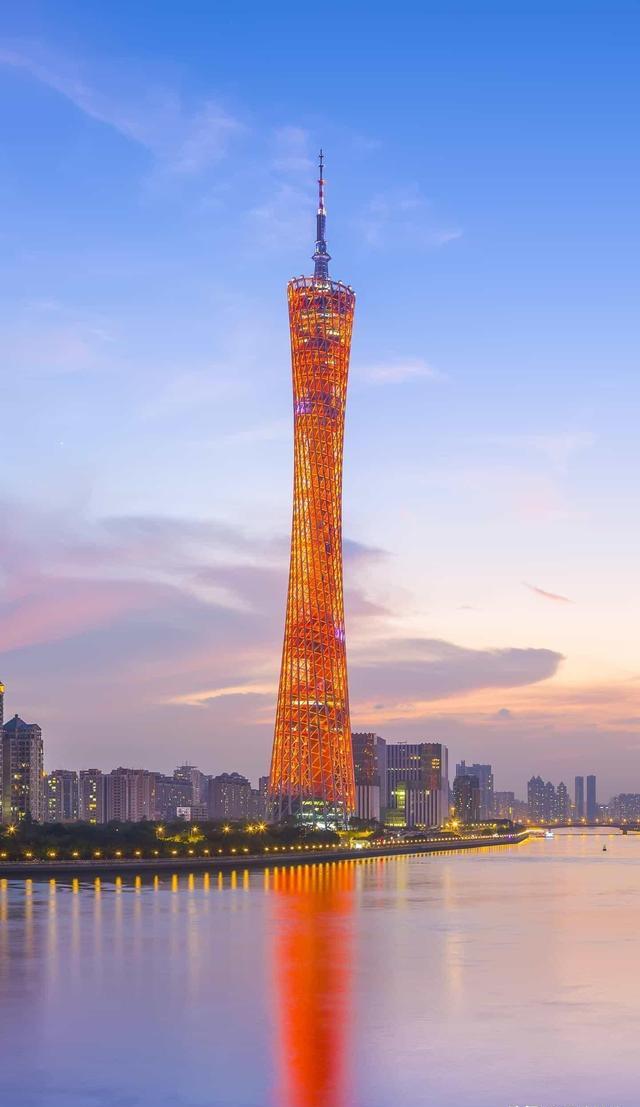 今年十一长假热点景区旅游的人会比去年多吗？大家预测一下？