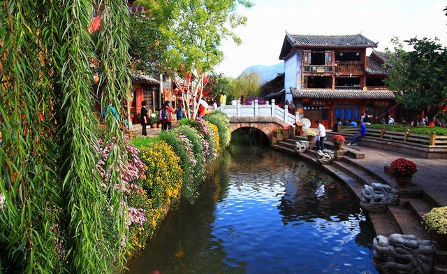 去过云南旅游的人，你是跟团还是自由行，跟团坑吗？