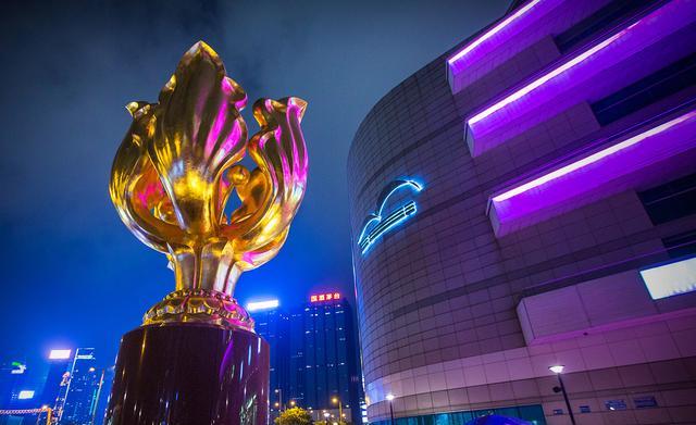 “300元六天五夜港澳游”的旅游信息可信吗？为什么？