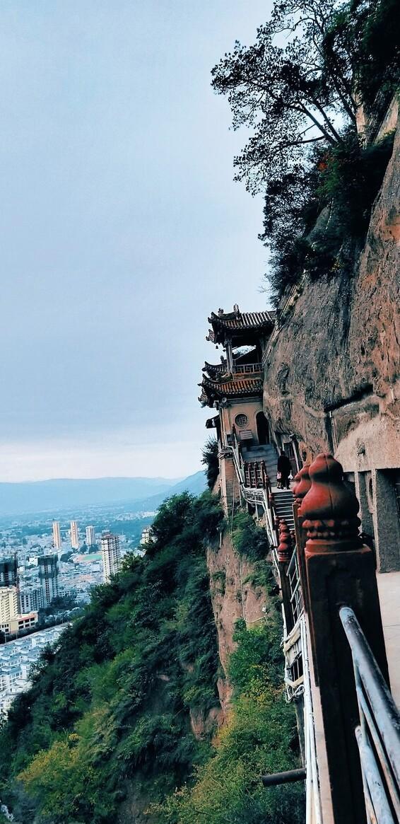 天水有哪些著名的旅游景点？