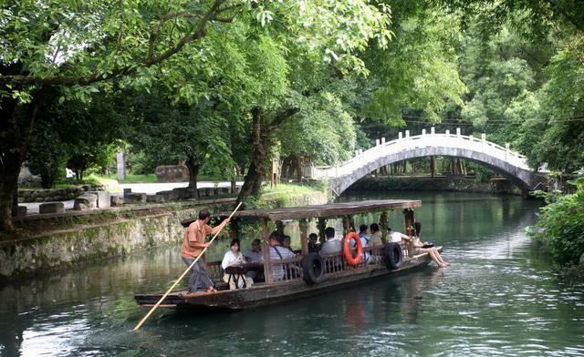灵渠在桂林哪个县？桂林灵渠什么时候建造的