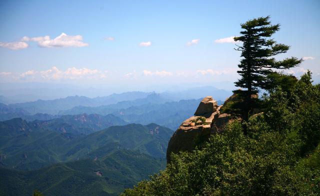 雾灵山风景区在哪里？雾灵山有什么好玩的地方？