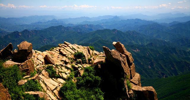 雾灵山风景区在哪里？雾灵山有什么好玩的地方？