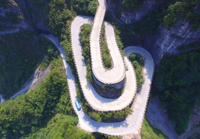 张家界的天门山景区介绍 天门山景区怎么玩