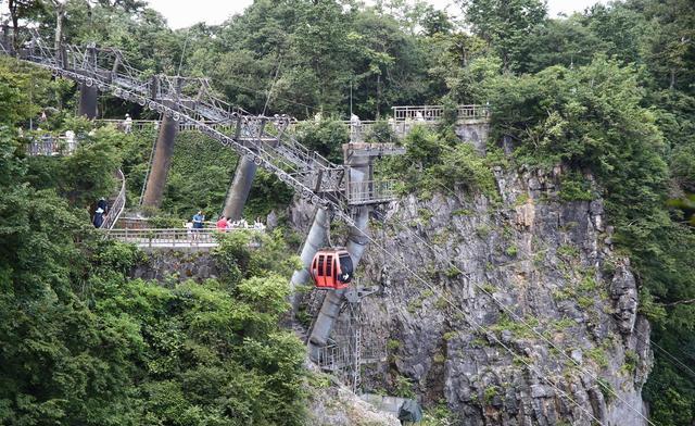张家界的天门山景区介绍 天门山景区怎么玩