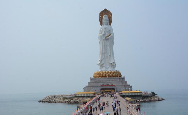 去三亚旅游有哪些好玩的地方
